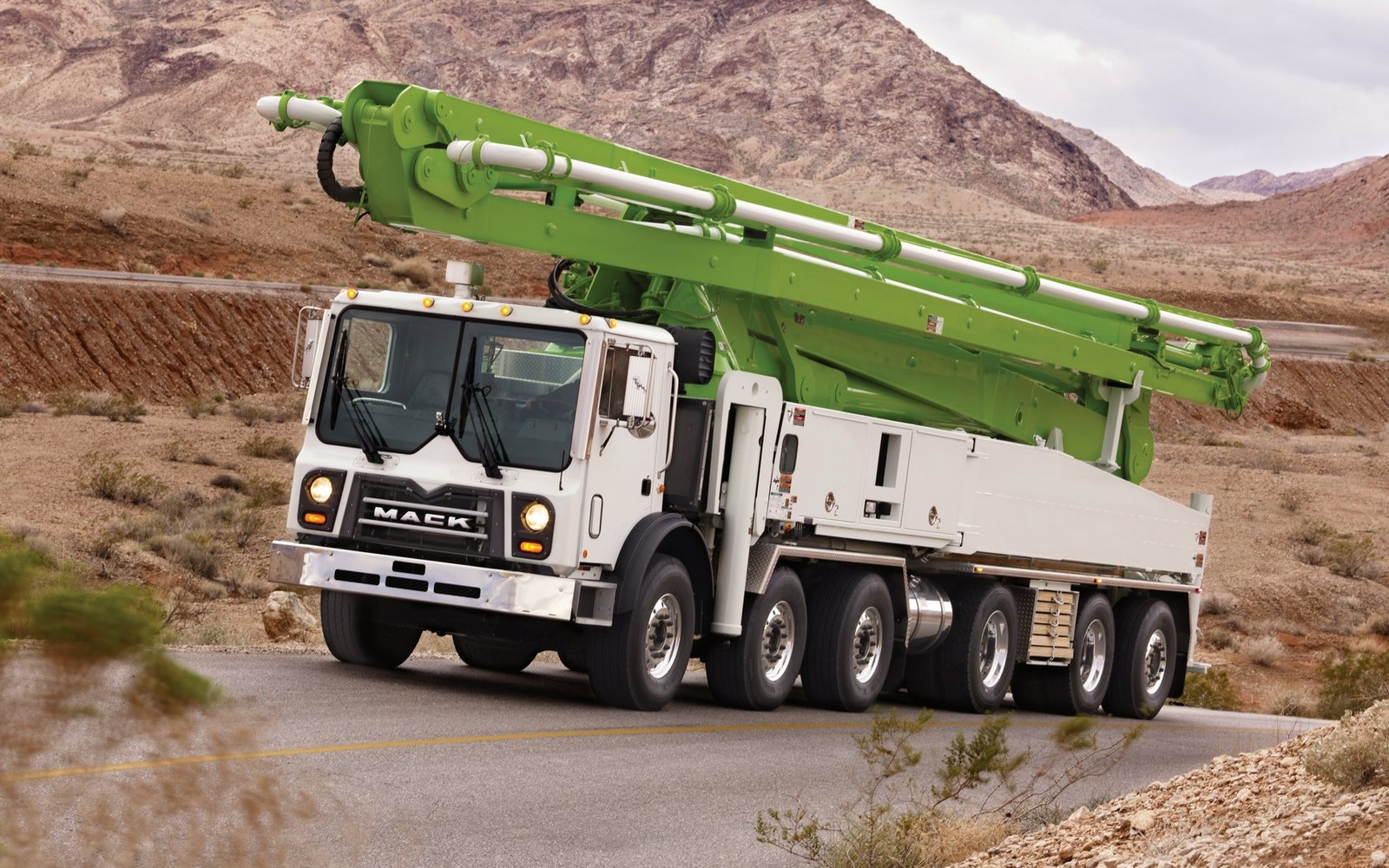 Mack Financing